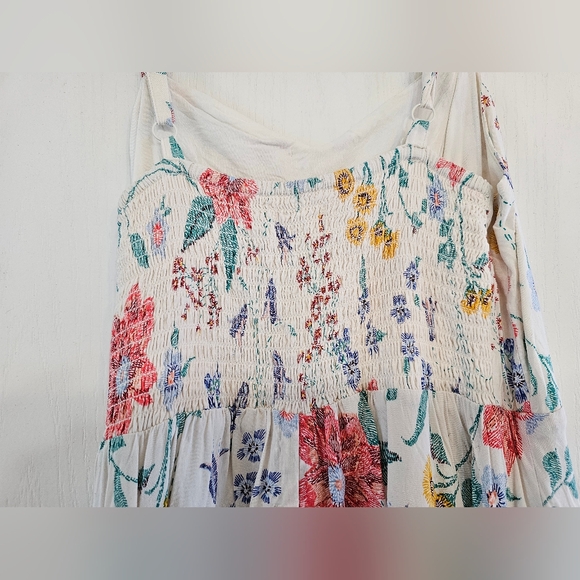 Small Old Navy floral dress - Picture 3 of 4